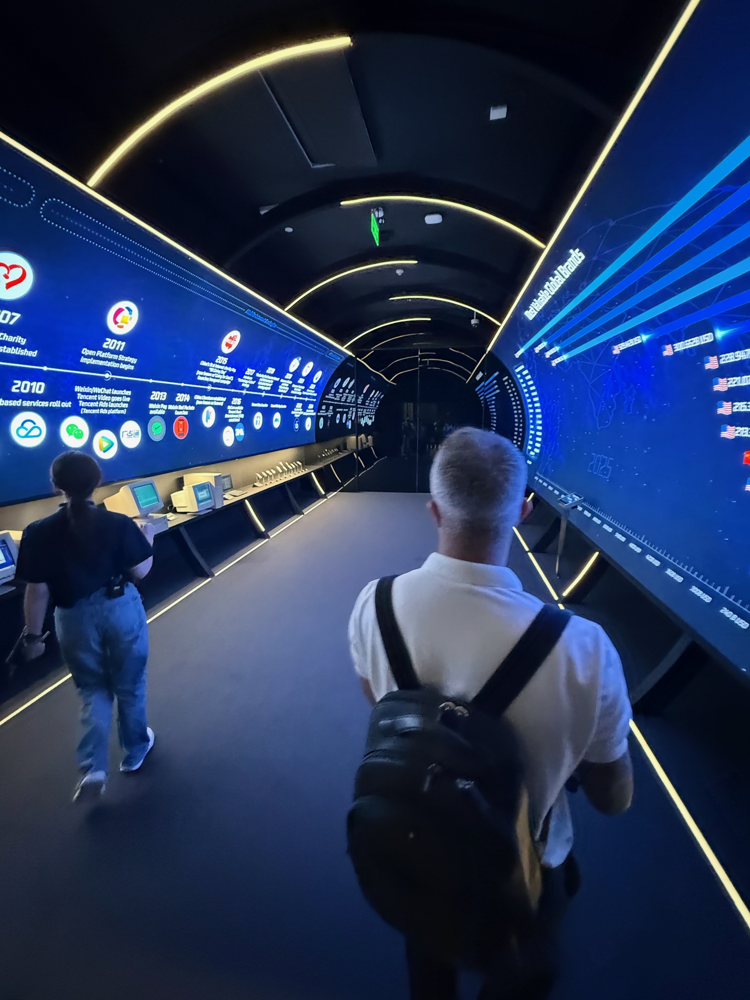 Equipe da missão na Tencent