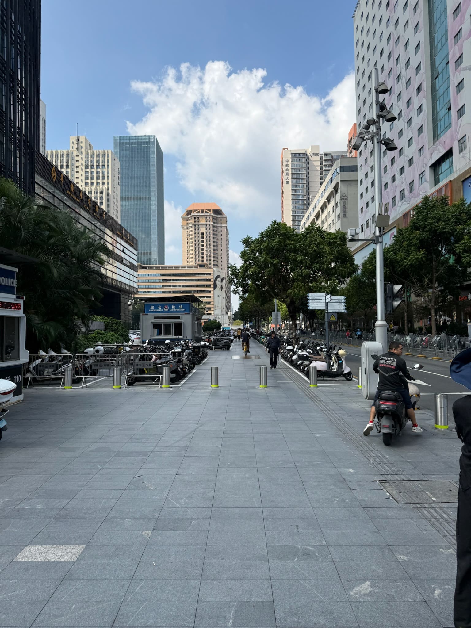 Lan Kwai Fong - vida noturna em Hong Kong