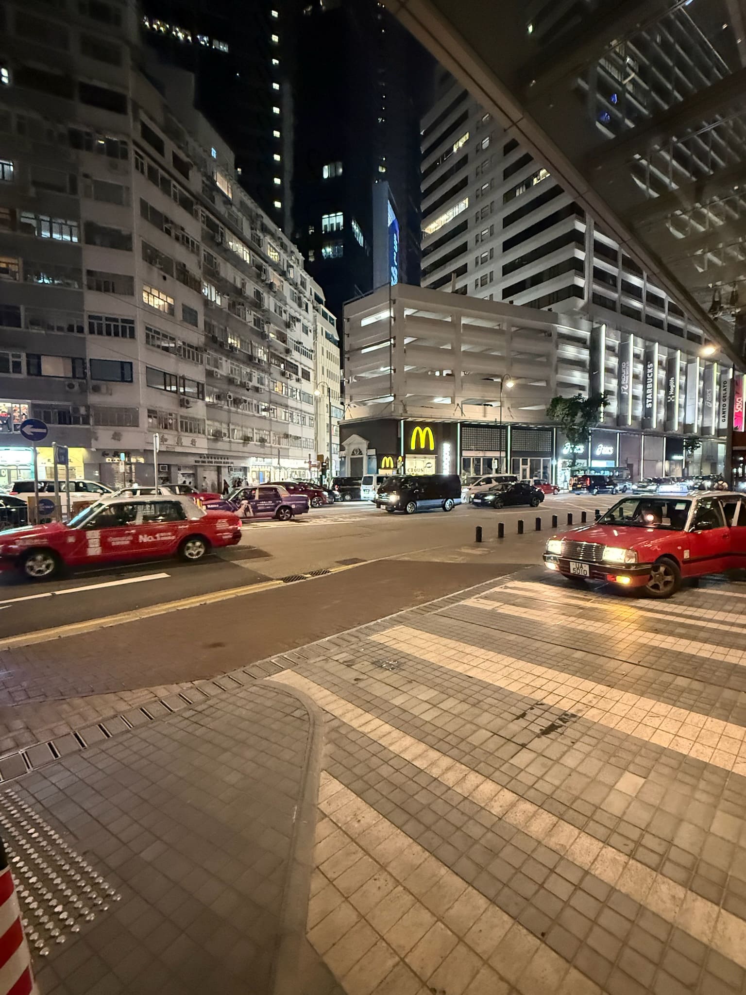 Lan Kwai Fong - vida noturna em Hong Kong