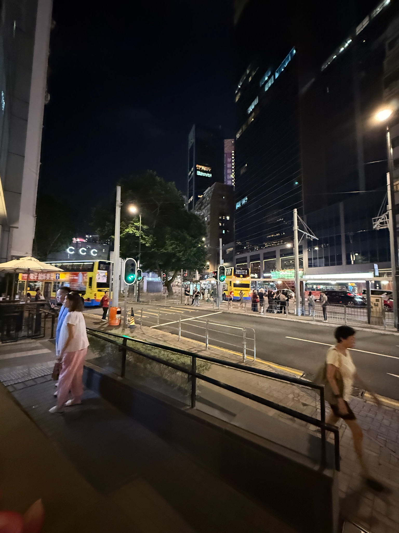 Lan Kwai Fong - vida noturna em Hong Kong