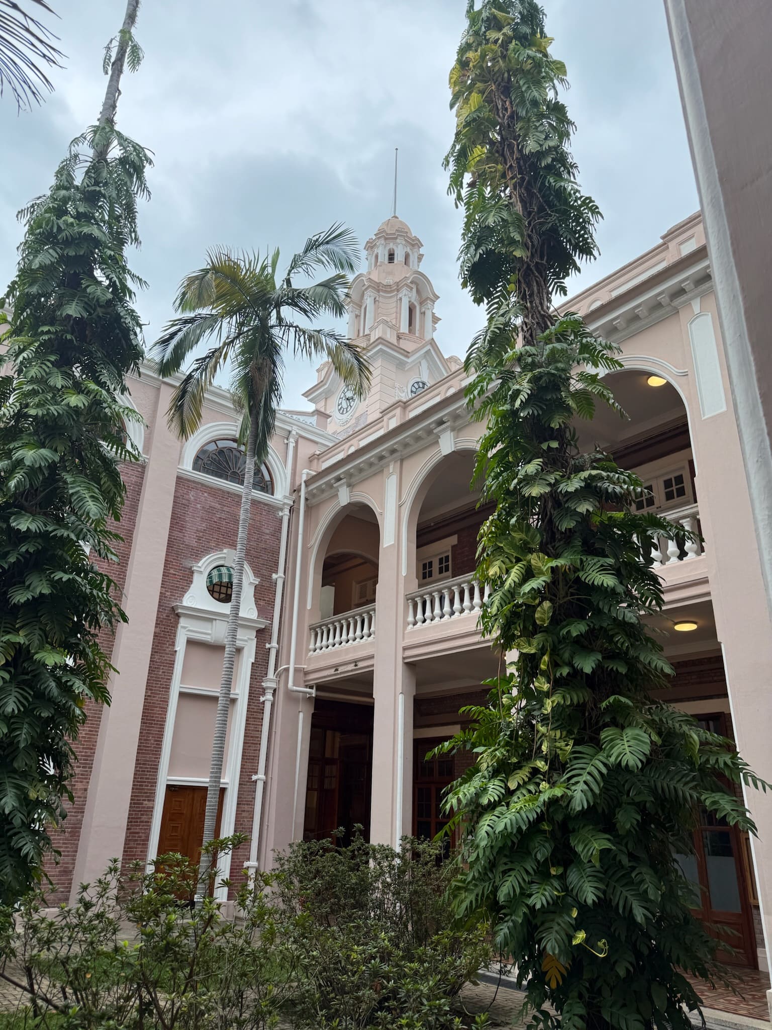 Vista panorâmica do campus da HKU