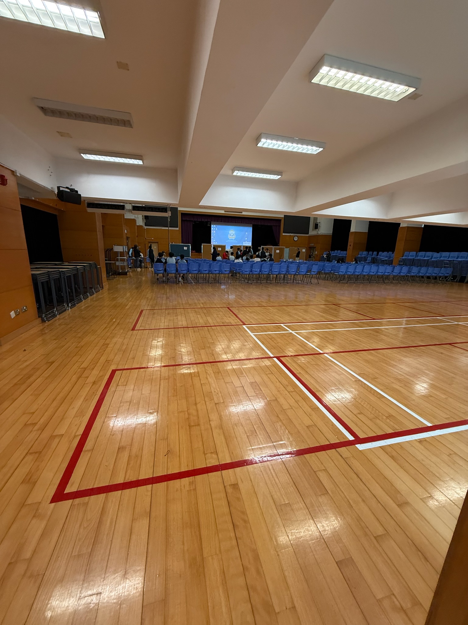 Encerramento do dia em Hong Kong